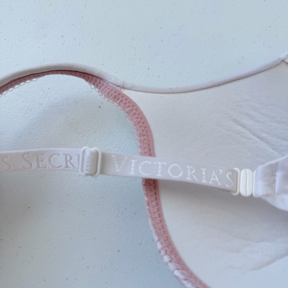 Victoria's Secret Pale Pink "Perfect Shape" Bra Lace Accents Size 34D 392860-J9N - Picture 7 of 10